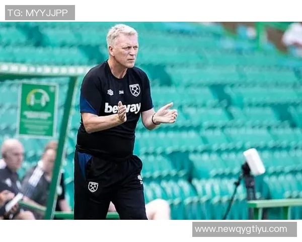 华子缺席年轻球员仅获10分钟上场机会芬奇强调全力以赴的重要性 华子缺席年轻球员仅获10分钟上场机会芬奇强调全力以赴的重要性