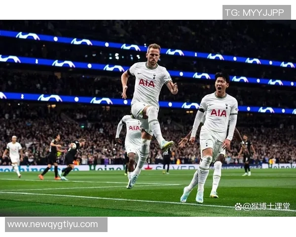 英超积分榜混乱不堪热刺稳居第三曼联与多队同分争夺第七位