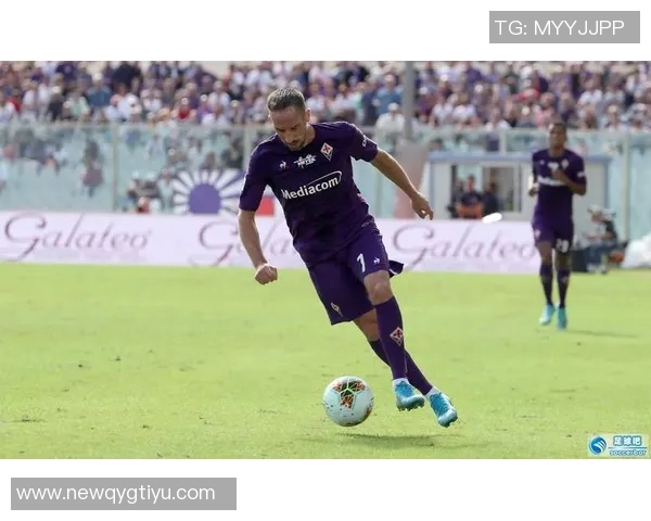 里贝里重返米兰训练基地与球迷互动官方社交媒体热情欢迎他回归